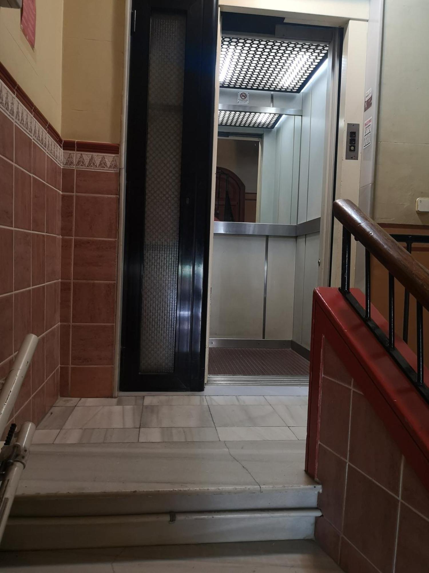 Aparteasy - Family Sant Antoni Apt. บาร์เซโลนา ภายนอก รูปภาพ