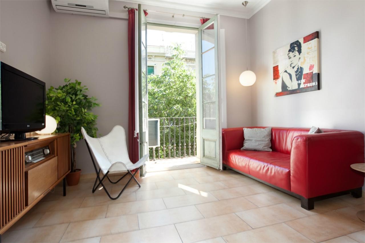 Aparteasy - Family Sant Antoni Apt. บาร์เซโลนา ภายนอก รูปภาพ
