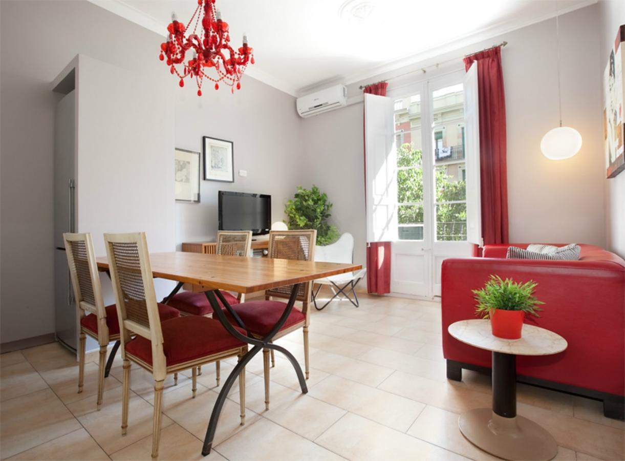 Aparteasy - Family Sant Antoni Apt. บาร์เซโลนา ภายนอก รูปภาพ