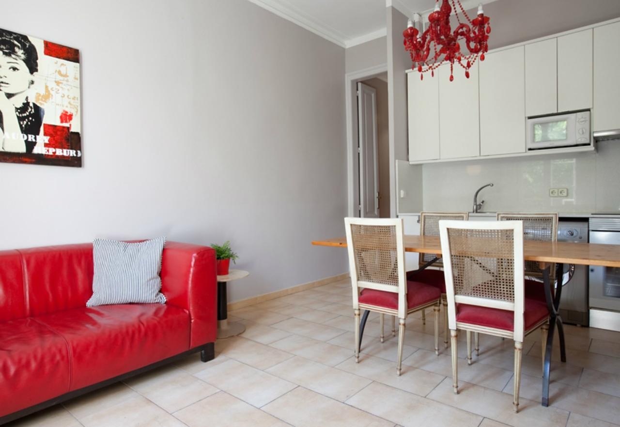 Aparteasy - Family Sant Antoni Apt. บาร์เซโลนา ภายนอก รูปภาพ